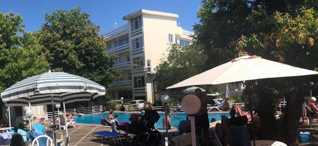 Mondial Park Hotel Fiuggi Bagian luar foto