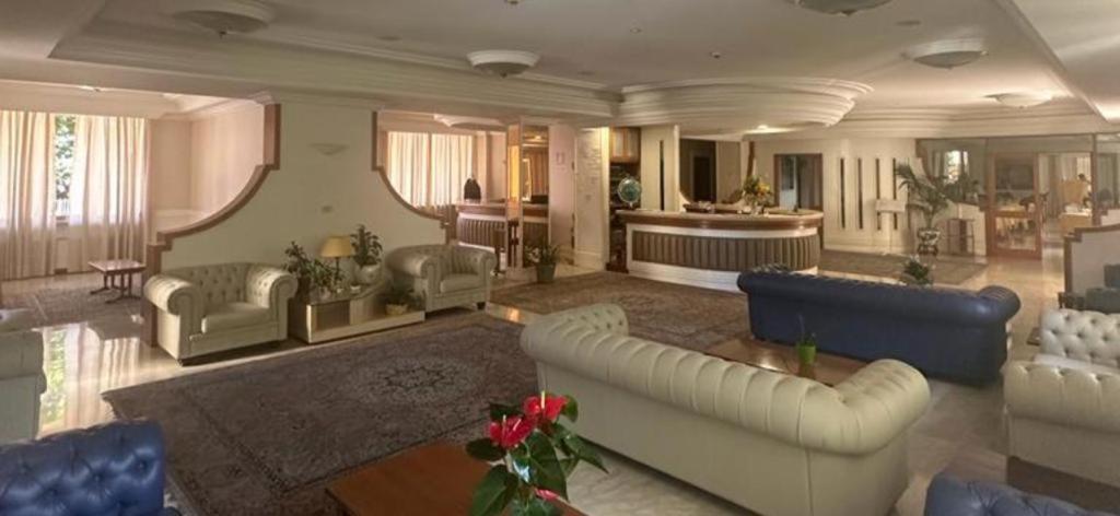 Mondial Park Hotel Fiuggi Bagian luar foto