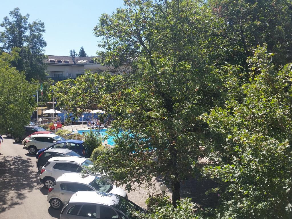 Mondial Park Hotel Fiuggi Bagian luar foto